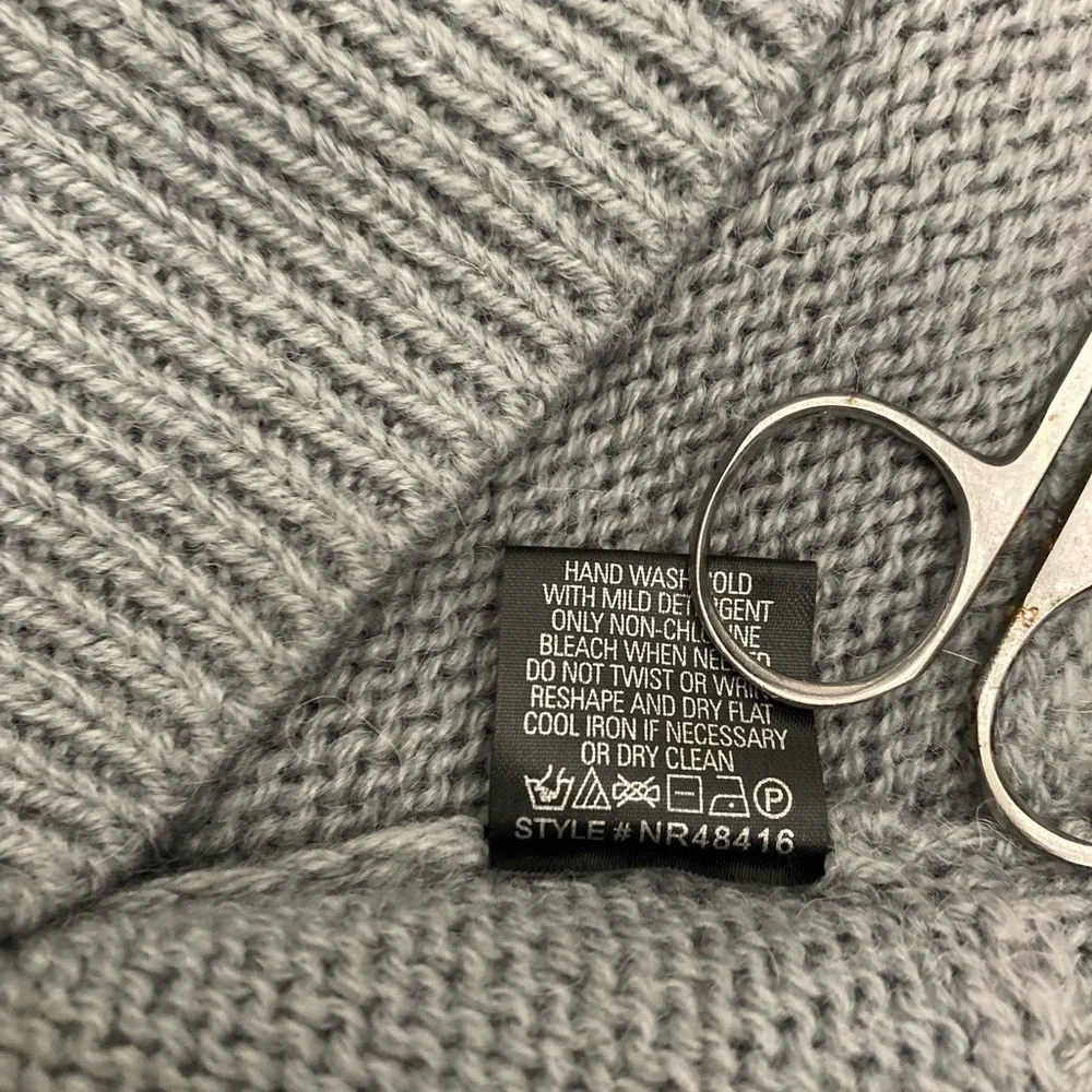 Skull Cashmere Lilian V-Neck Alpaca Wool Fair Isle Print Sweater Sz M - Picture 16 of 16